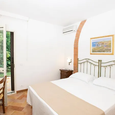 Aparthotel Borgo San Antonio & Borgo San Giuseppe By La Principina 4*